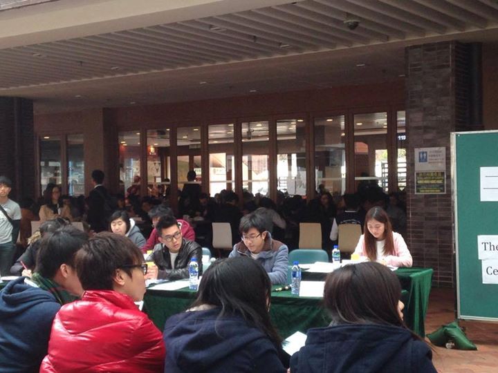 【大選即時】Smarties候選外務秘書Dhruv Tikekar仍未到達 辯論環節將會順延